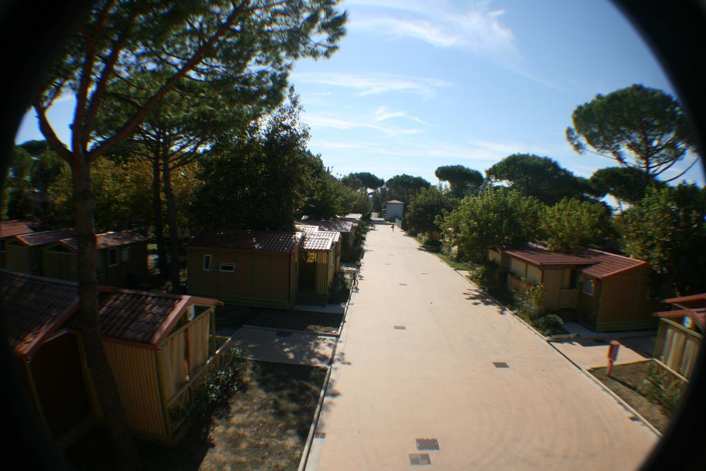 Отель Camping Versilia Mare Лидо-ди-Камайоре Экстерьер фото