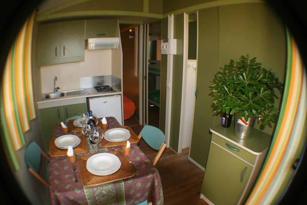 Отель Camping Versilia Mare Лидо-ди-Камайоре Экстерьер фото