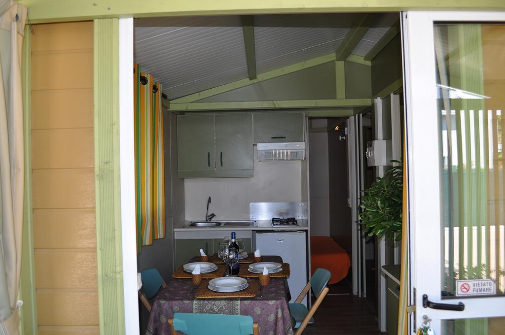 Отель Camping Versilia Mare Лидо-ди-Камайоре Экстерьер фото