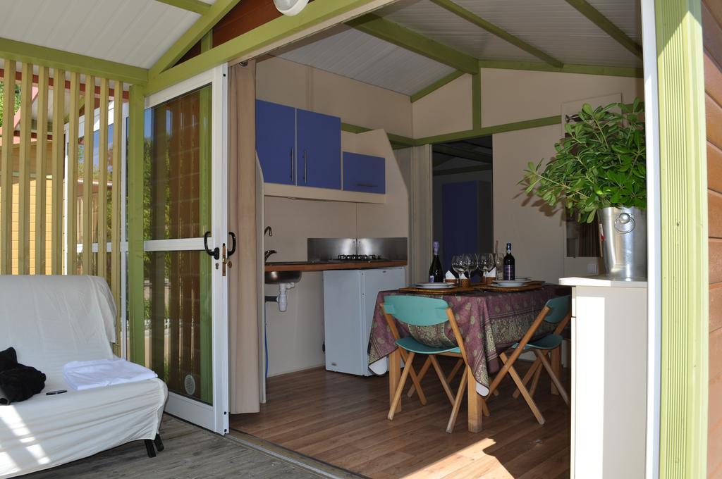 Отель Camping Versilia Mare Лидо-ди-Камайоре Экстерьер фото